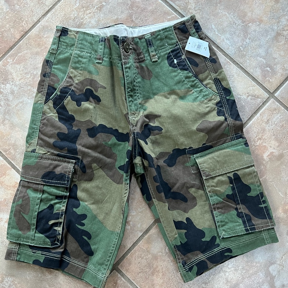 Boys size 14 Gap shorts